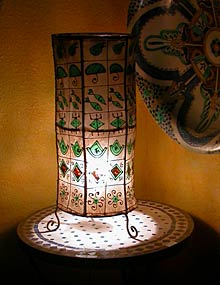 bemalte Lampe, ttraditionelle Motive